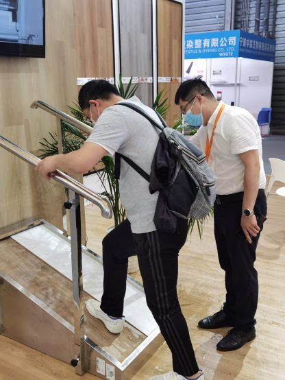 小藍鯨石晶地板防滑